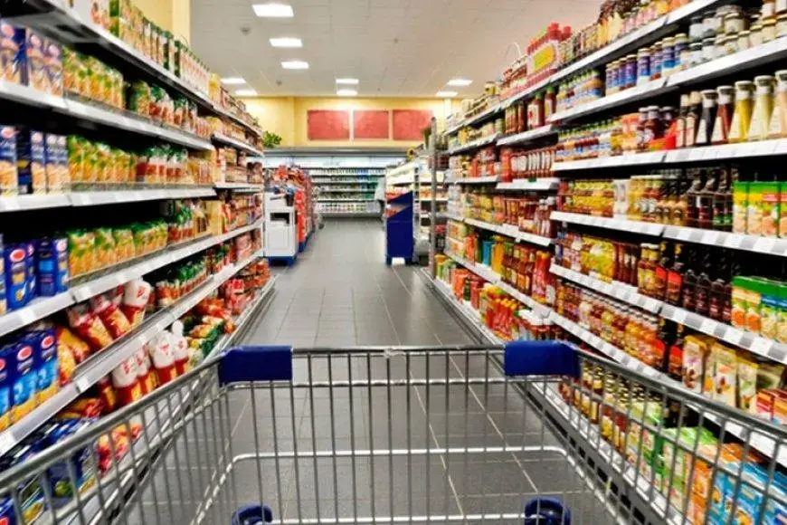   Supermercados de Caeté têm novo horário aos domingos