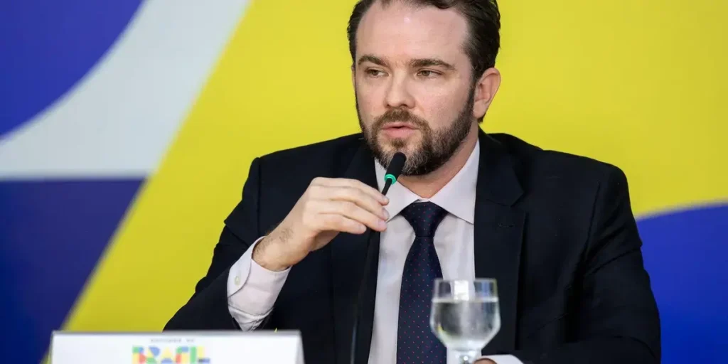 25 estados apoiam subsídio de R$ 1,20 ao diesel importado proposto pela Fazenda 25 estados apoiam subsídio de R$ 1,20 ao diesel importado proposto pela Fazenda