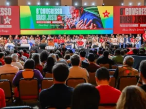 Análise sobre canhões seletivos na política atual