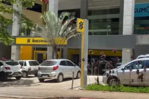 Bancos fecham no feriado de Tiradentes, mas atendem normalmente na segunda-feira