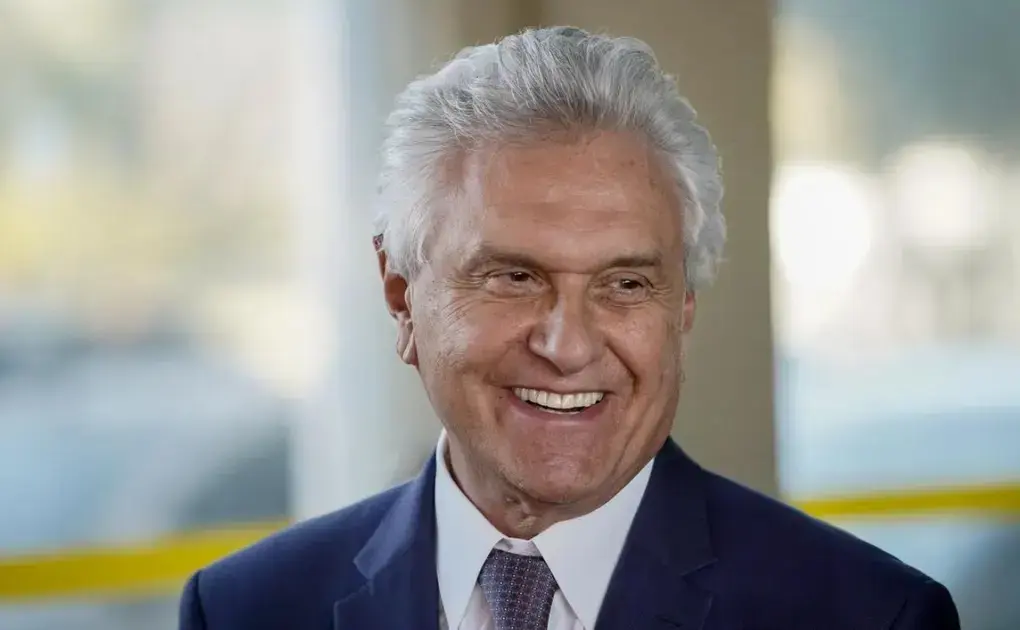 Caiado se posiciona como líder da direita liberal, não opção centrista