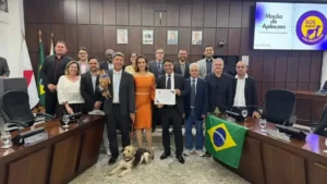 Câmara de Monlevade homenageia voluntários da causa animal com Moção de Aplausos