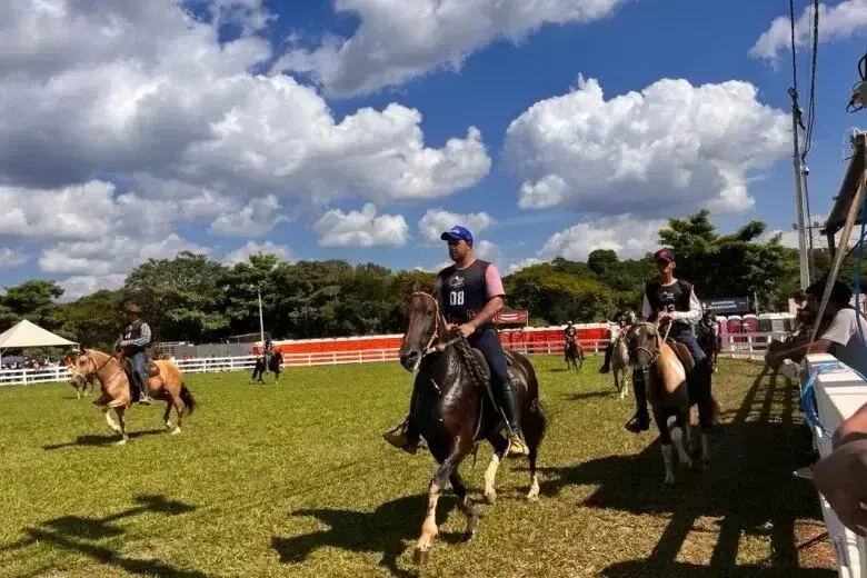 Cavalgada de São Gonçalo do Rio Abaixo: Tradição e Festividades Encerram Evento