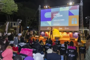 Cinema na Cidade chega a São Gonçalo do Rio Abaixo com entrada gratuita