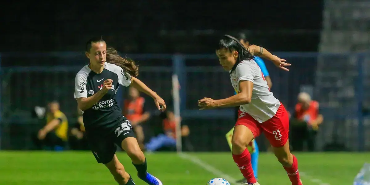 Corinthians vence Bragantino por 5 a 1 e assume liderança do Brasileiro Feminino