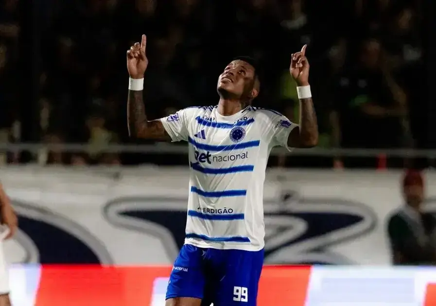 Cruzeiro supera tabu histórico e conquista terceira vitória seguida no Brasileiro
