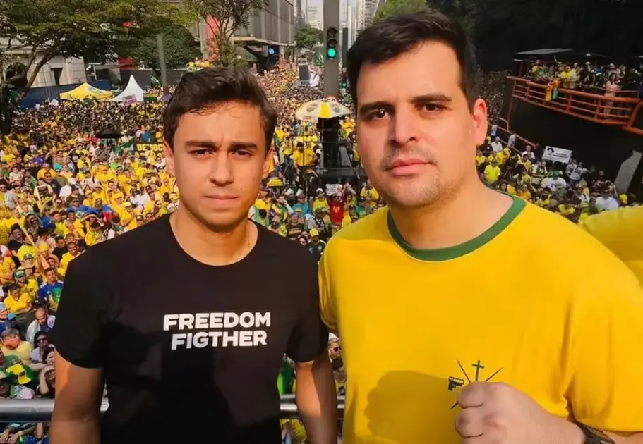 Engler, antigo apoio de Nikolas, manifesta defesa a Eduardo Bolsonaro Engler, antigo apoio de Nikolas, manifesta defesa a Eduardo Bolsonaro