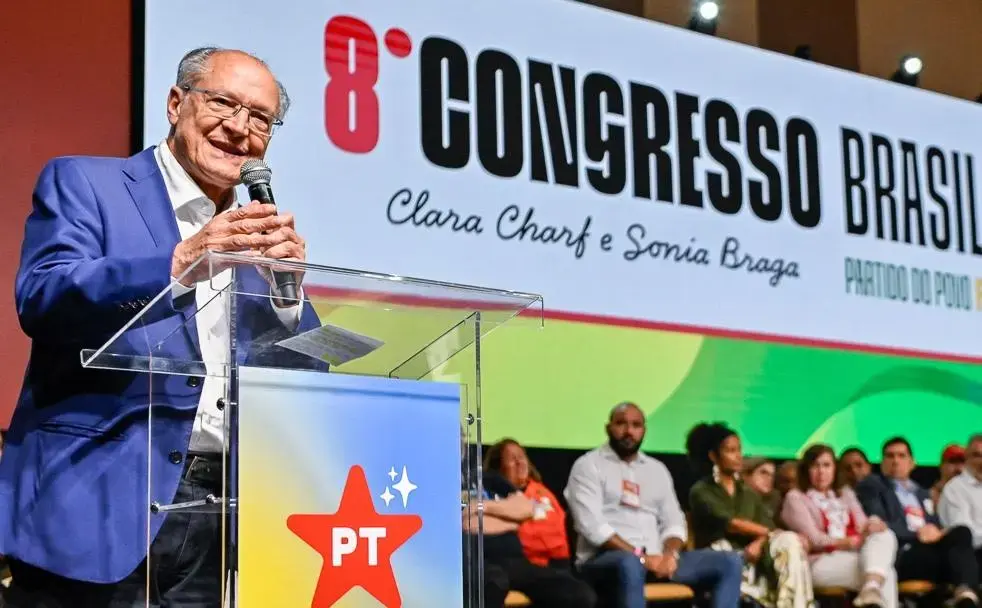 Geraldo Alckmin reafirma apoio a Lula em reunião com petistas