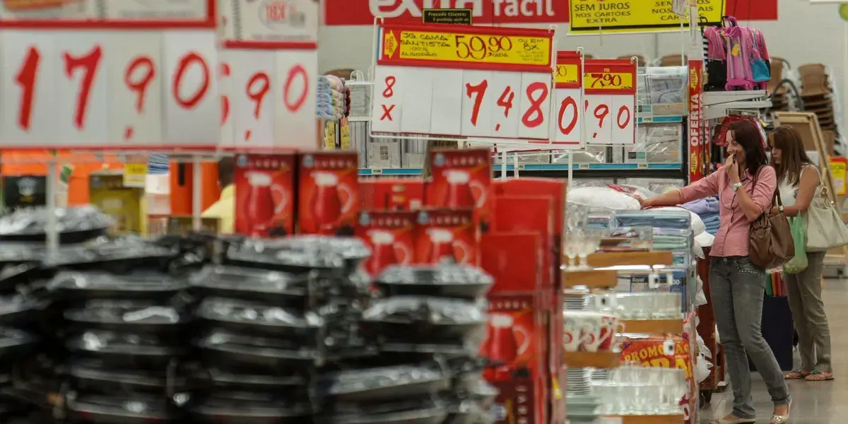 Mercado prevê inflação de 4,36% para 2026 em meio a incertezas globais