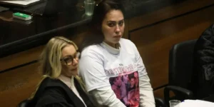 Monique Medeiros se entrega à Polícia e volta a ser presa após decisão do STF