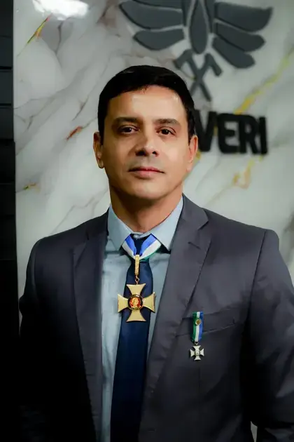 Monlevadense é homenageado com a Ordem do Mérito da Defesa