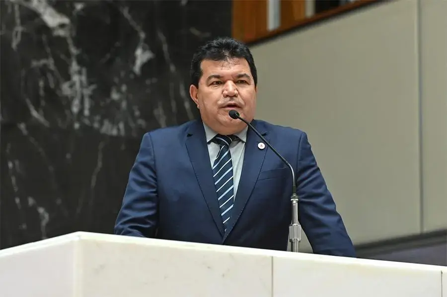 Movimentações políticas na ALMG: PT e PSD em ascensão