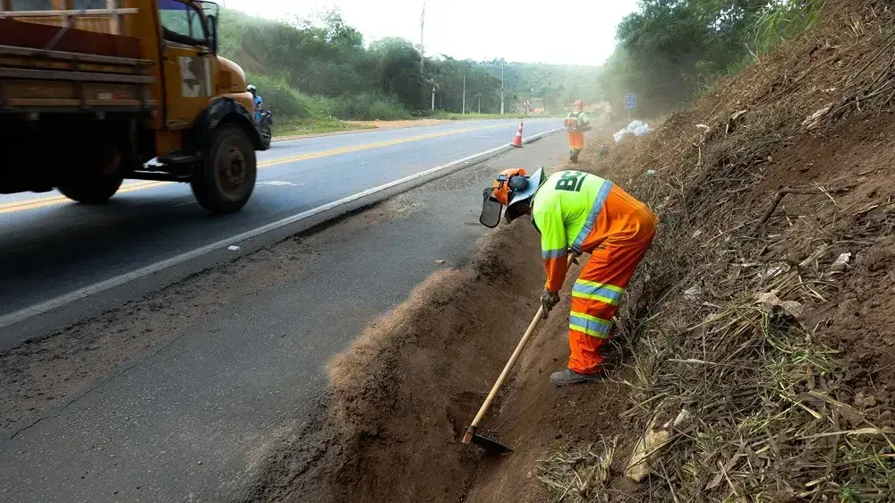 Obras na BR-381 afetam circulação entre Caeté e Governador Valadares; veja o cronograma