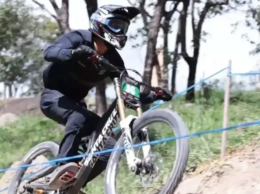 Thalyson Junio conquista 6º lugar no Campeonato Mineiro de Downhill em Itaguara