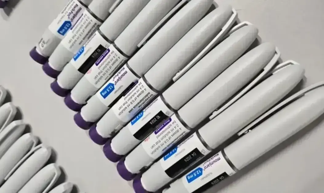 Uso de canetas emagrecedoras: benefícios e riscos à saúde