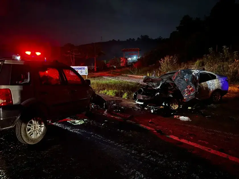 Acidente fatal na BR-262 em João Monlevade deixa duas vítimas