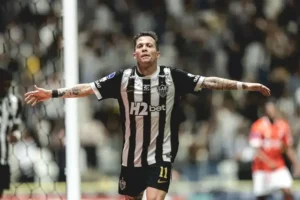 Atlético-MG supera Cienciano por 2 a 0 e foca na Série A