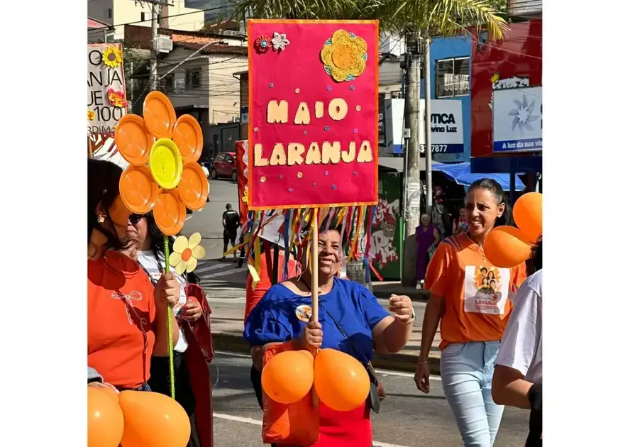 Blitz do Maio Laranja em Itabira enfatiza combate à violência sexual infantil
