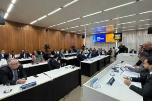 Câmara cassa o prefeito de Valadares