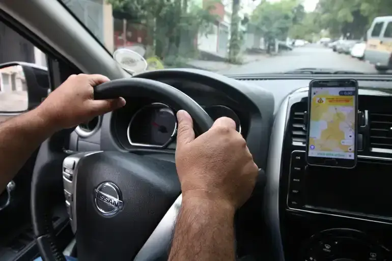 Câmara dos Deputados aprova renovação automática da CNH para motoristas sem infrações