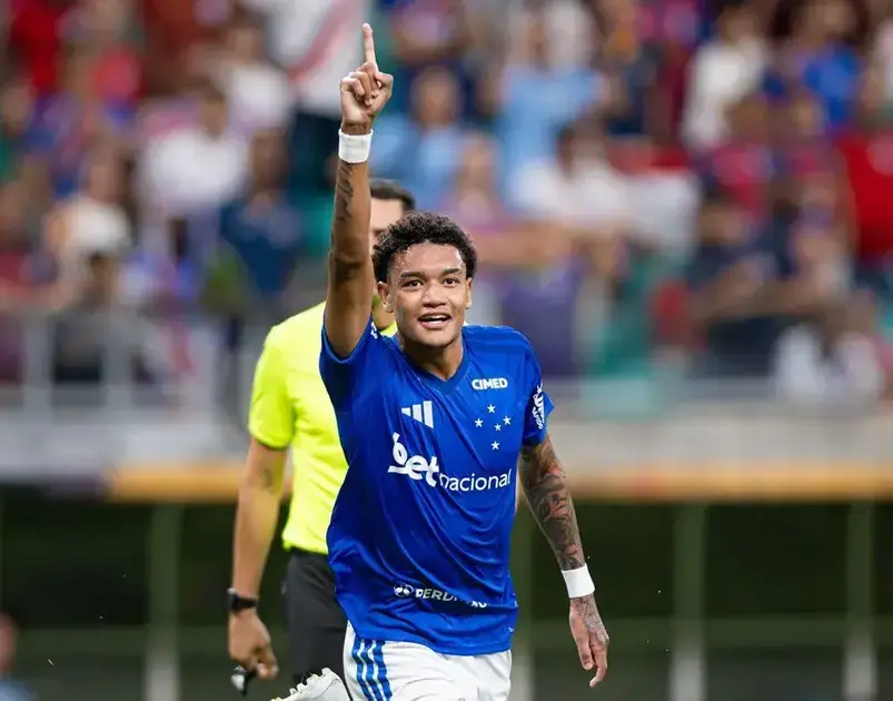 Cruzeiro conquista vitória de virada sobre o Bahia em Salvador