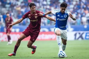 Cruzeiro e Fluminense se enfrentam no Mineirão pelo Campeonato Brasileiro