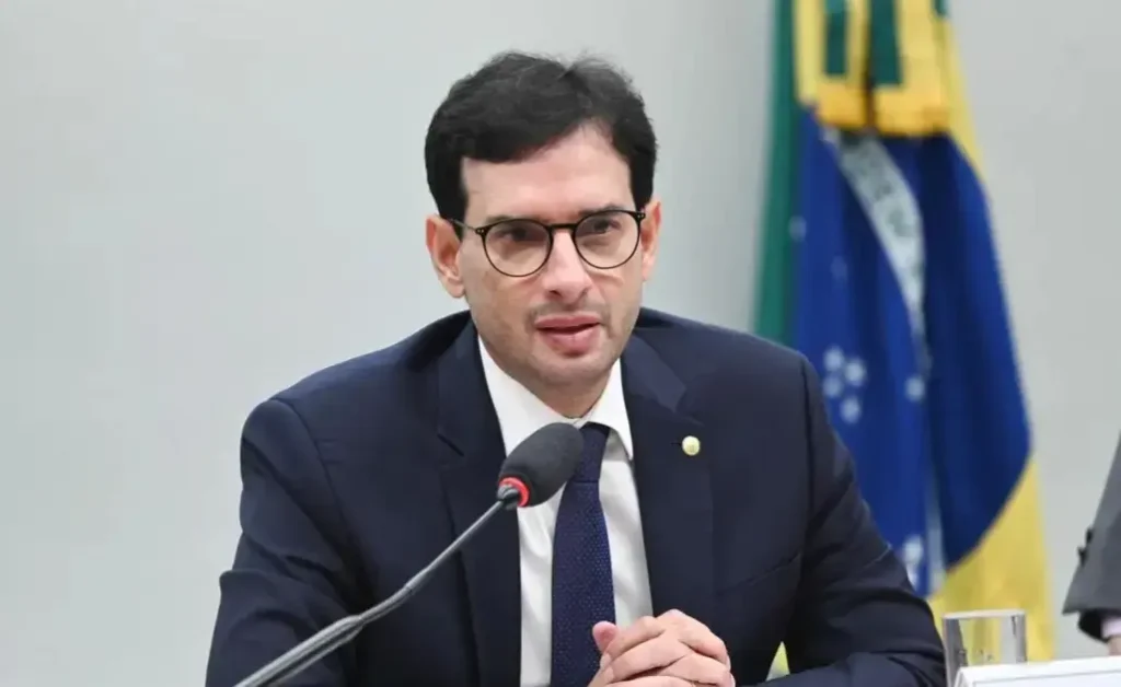 Debate sobre a escala 6×1 marca discussão política em Minas Gerais Debate sobre a escala 6×1 marca discussão política em Minas Gerais