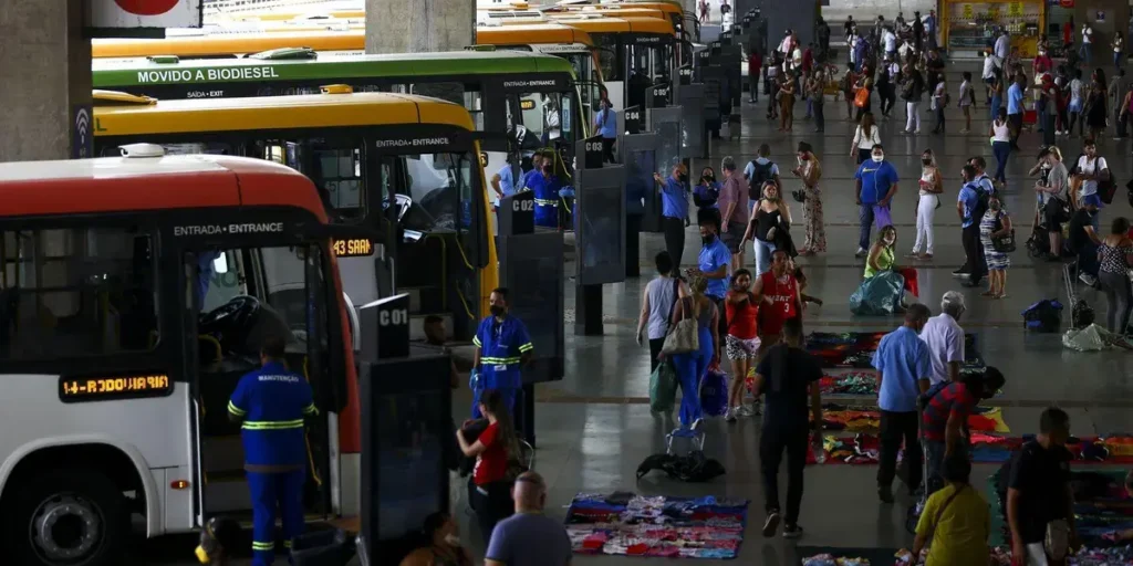 Estudo revela que tarifa zero no transporte pode beneficiar economia e reduzir desigualdades