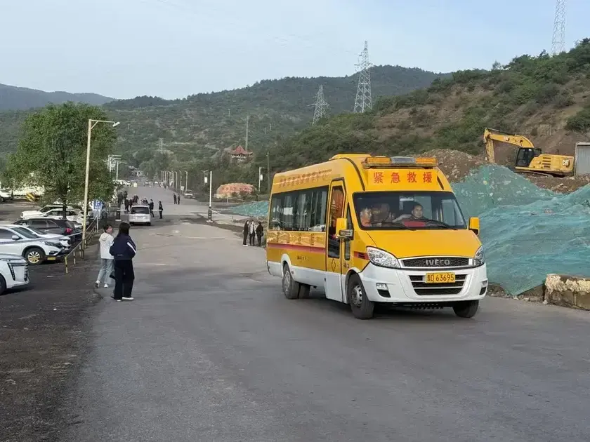 Explosão em mina de carvão na China resulta em 82 mortes