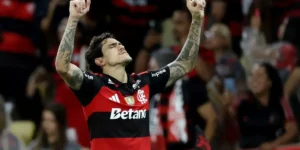 Flamengo avança às oitavas da Libertadores com gol decisivo de Pedro