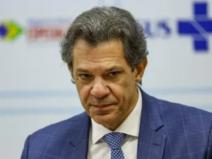 Haddad critica influência negativa em pesquisas a partir de 'lavagem cerebral coletiva'