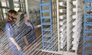 Indústria teme impactos com o fim da ‘taxa das blusinhas’ Indústria teme impactos com o fim da 'taxa das blusinhas'