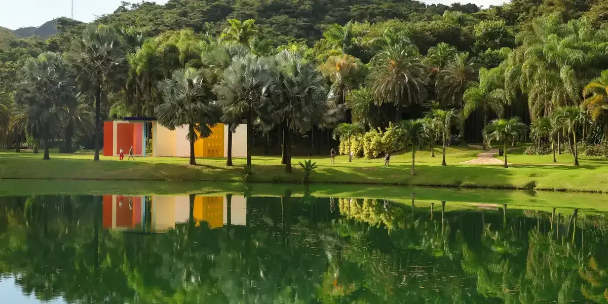 Inhotim celebra 20 anos com novas exposições e homenagens especiais