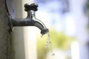 Interrupção no abastecimento de água afeta três bairros de Itabira