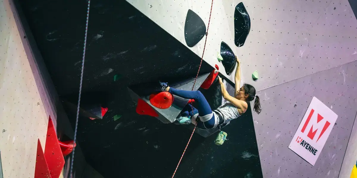 Marina Dias conquista mais uma vez a Copa do Mundo de Paraescalada nos EUA