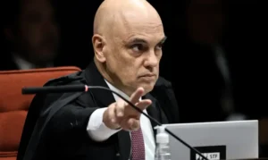 Oposição protocola pedido de impeachment contra Alexandre de Moraes