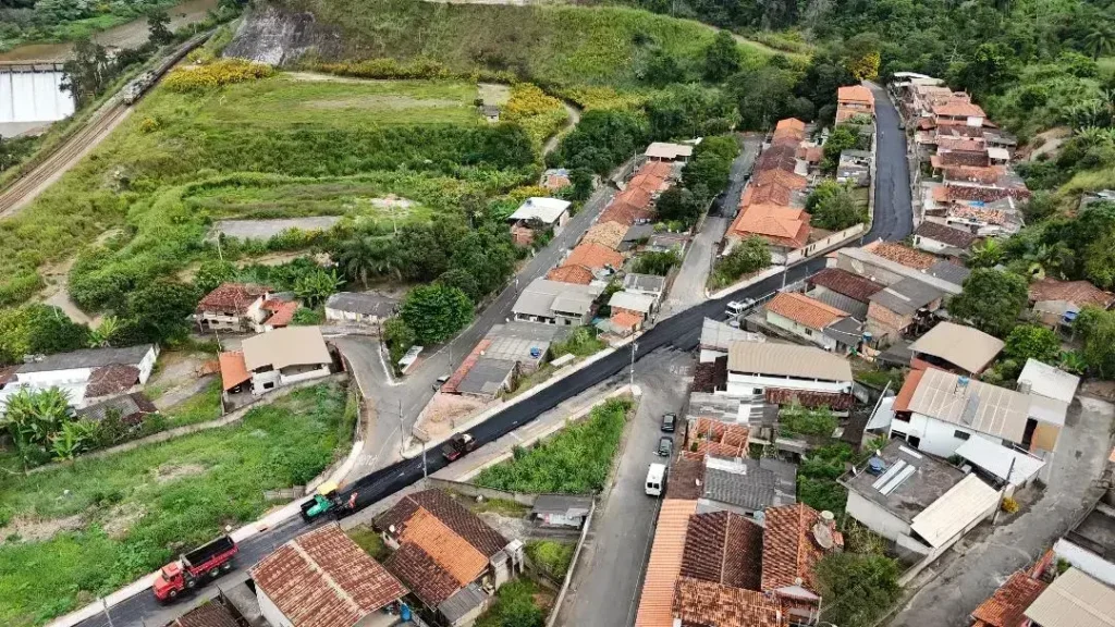 Prefeito de João Monlevade anuncia melhorias de asfalto no bairro Jacuí