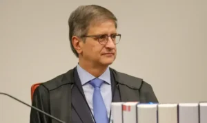 Resistência de Gonet a Gilmar Mendes marca impasse sobre investigação de Zema