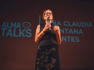 Uma médica convida à reflexão sobre o tempo e o sentido da vida