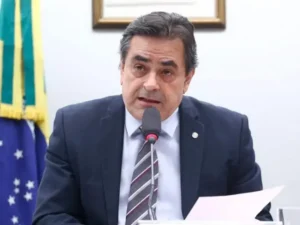 A Importância da Independência Moral na Política Atual
