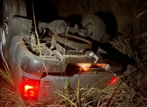 Acidente com caminhonete na MGC-120 em Nova Era mobiliza resgate