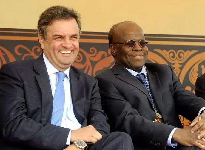 Aécio Neves considera aliança com Joaquim Barbosa para 2024