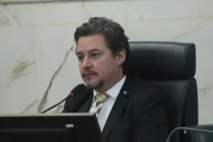 Carlin Filho busca apoio para novo corredor ferroviário entre Itabira e RMBH