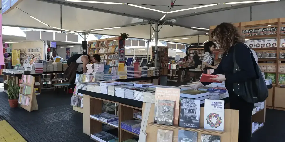 Feira do Livro de SP conta com participação de Thiago Regotto no painel cultural