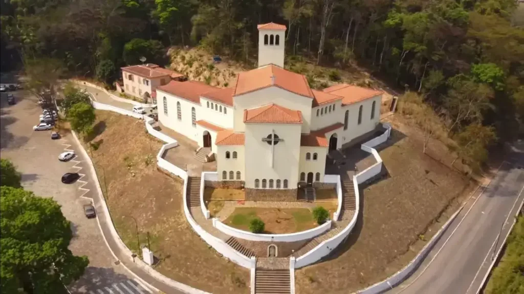 Igreja São José interdita suas atividades devido a problemas elétricos