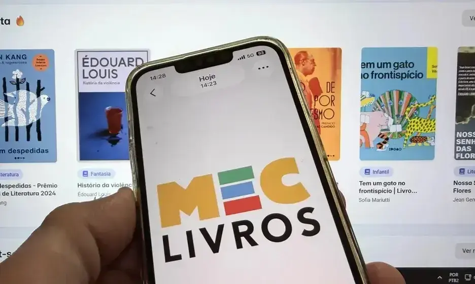MEC Livros alcança 3 mil empréstimos diários; descubra os mais lidos!