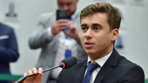 Nikolas Ferreira questiona investigação sobre apostas e culpa governo