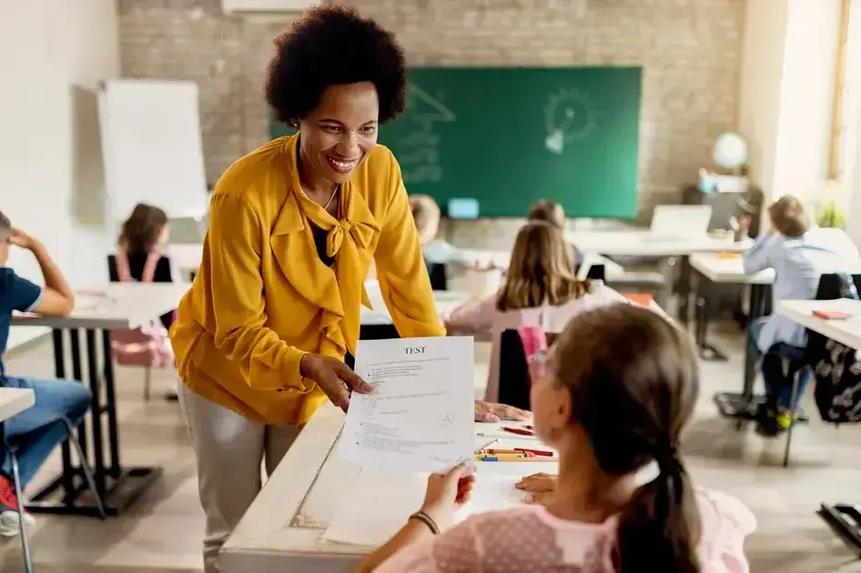 Prova Nacional Docente torna-se pré-requisito para professores em Itabira