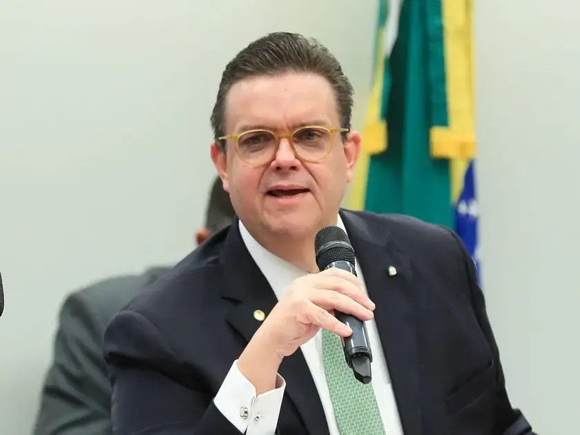 Senado intensifica críticas ao governo com questões fiscais