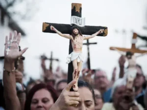 A Câmara Municipal de Belo Horizonte aprova projeto contra a cristofobia